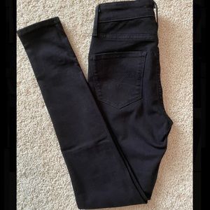 Levi’s 721 High Rise Skinny Black Size 24
